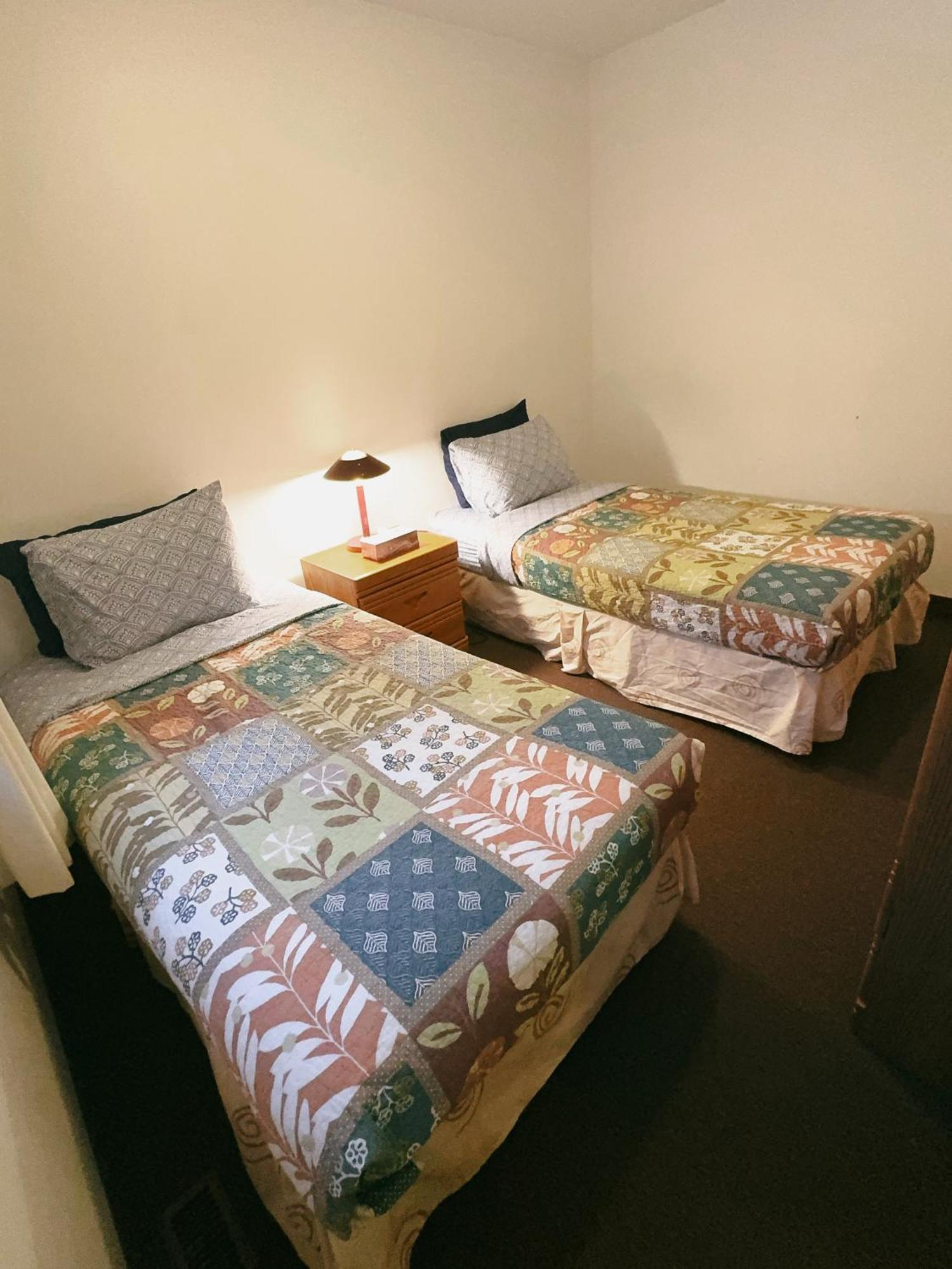 Alpine Meadows Lodge Golden Esterno foto